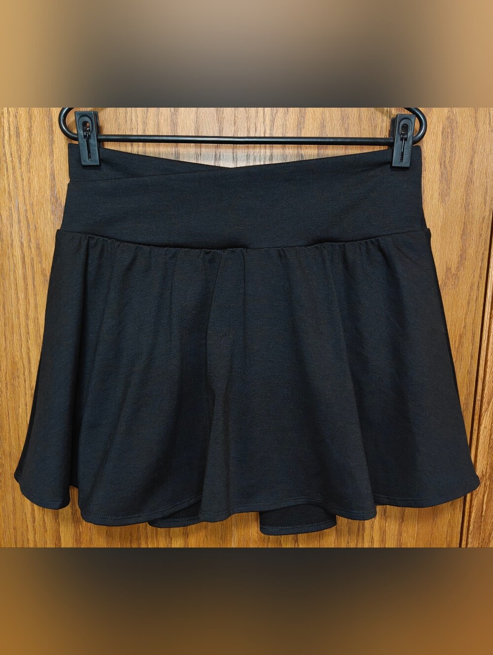 Old Navy Black Mini Skirt with Built In Shorts, Size L